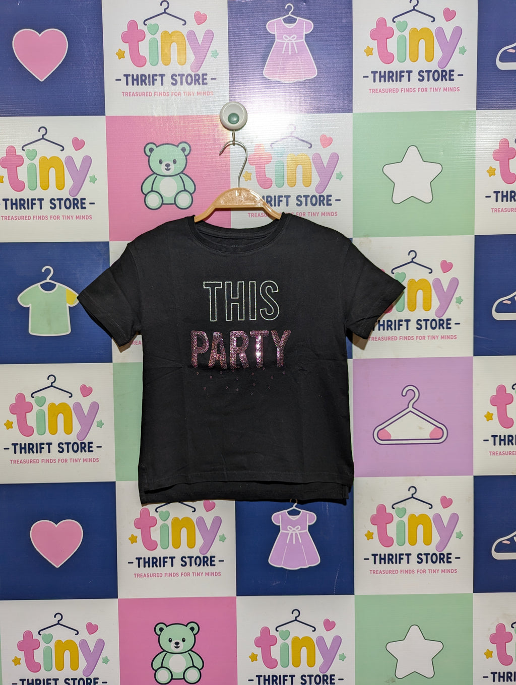KIABI Girls Black "THIS PARTY" Sequin Short Sleeve Tee - Size Estimated Age 8 Years AB2