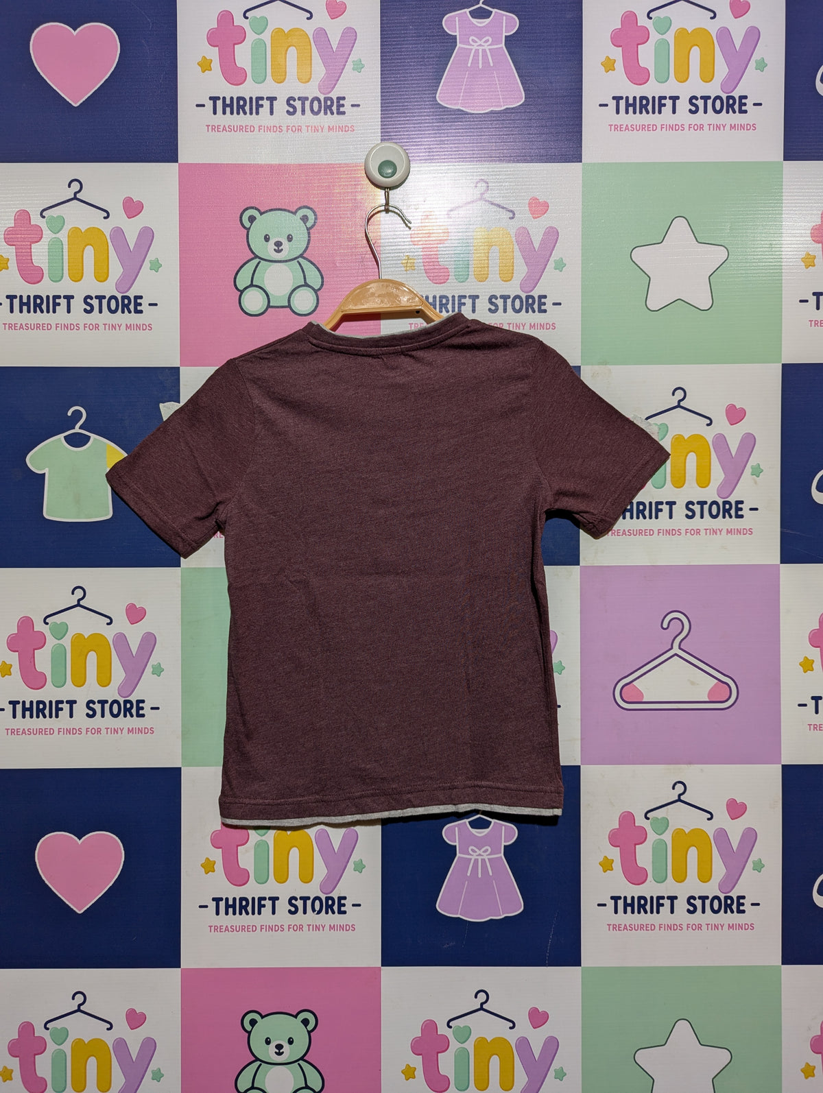 KIABI Boys Burgundy "Let's Go!" Typography Short Sleeve Tee - Size 8A Estimated Age 8 Years AB2