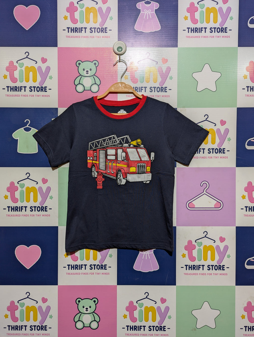 Boys Navy Blue Fire Truck Graphic Short Sleeve Tee - Size Estimated Age 8 Years AB2