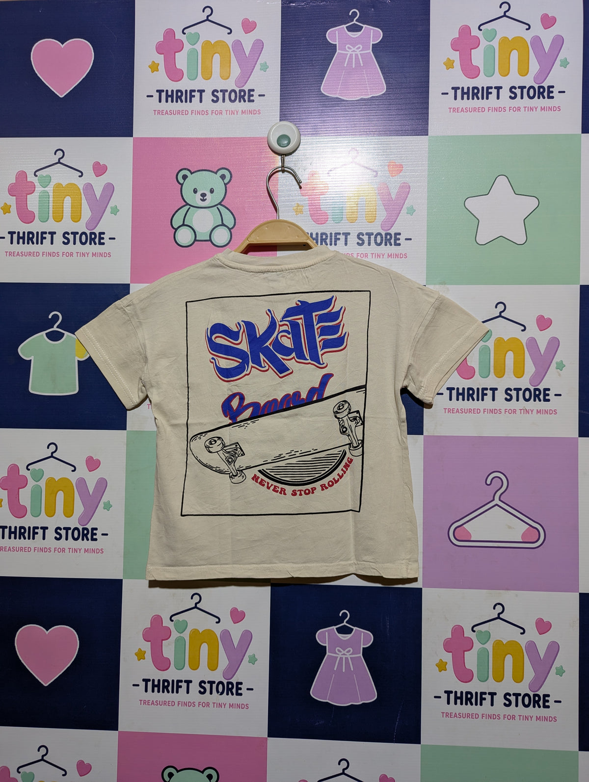 Kiabi Boys Beige "Skateboard Never Stop Rolling" Graphic Short Sleeve Tee - Size Estimated Age 8 Years AB2