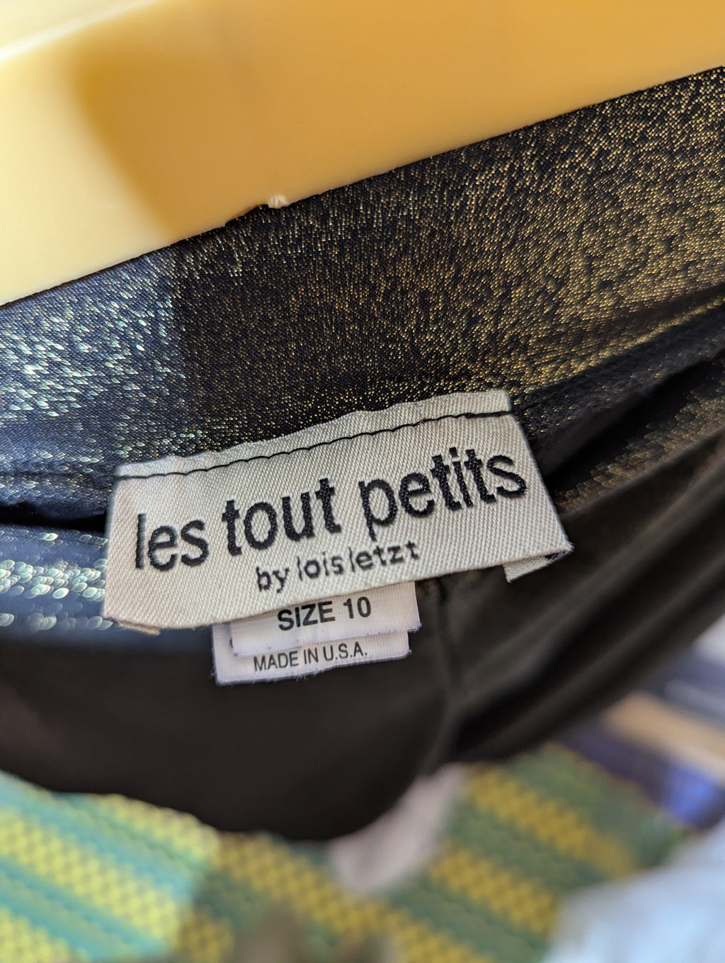 Les Tout Petits Girls Black and Gold Shimmery Cuffed Jogger Pants - Size 10 Estimated Age 9-10 Years AB2