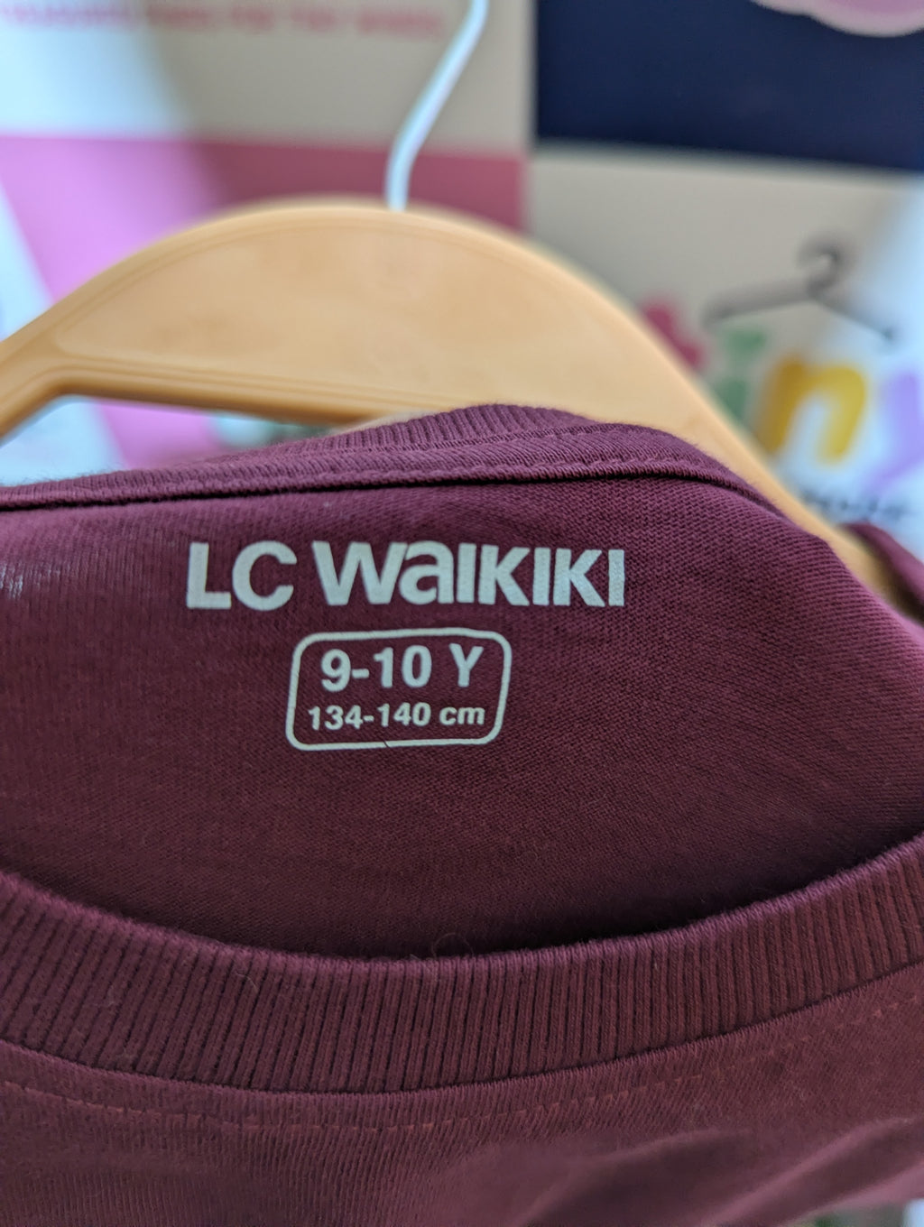 LC Waikiki Boys Burgundy "They Came From Space" Graphic Tee - Size Estimated Age 9-10 Years AB2