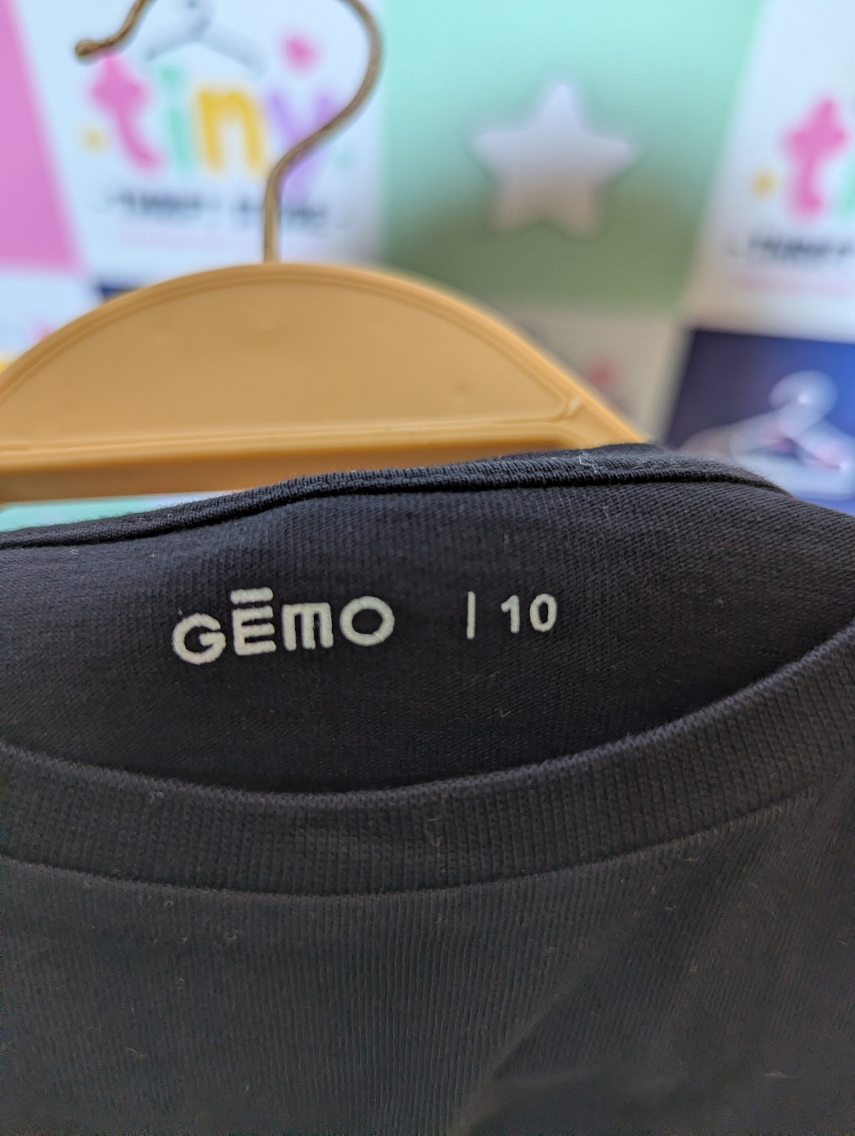 Gémo Boys Charcoal Grey "Soccer Player" Holographic Graphic Tee - Size Estimated Age 10 Years AB2