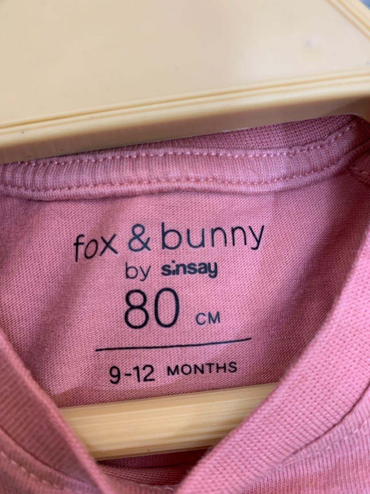 Fox & Bunny by Sinsay "The Prettiest One" Floral Ruffle Tee AB1