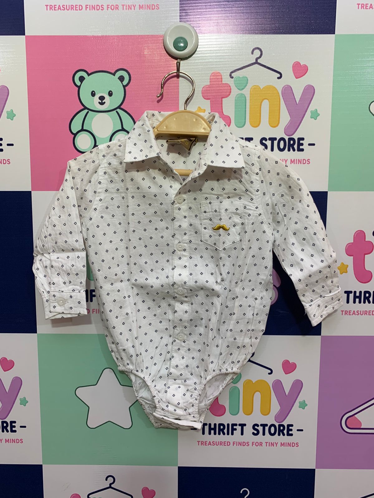 Little Gent White Geometric Print Long Sleeve Button-Down Bodysuit Shirt Size: 6–12 Months AB1
