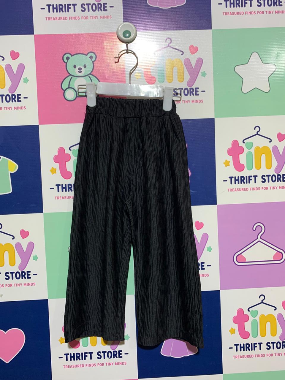 Kids Black Textured Plissé Wide-Leg Culottes (Estimated Age 3-4 Years) AB1