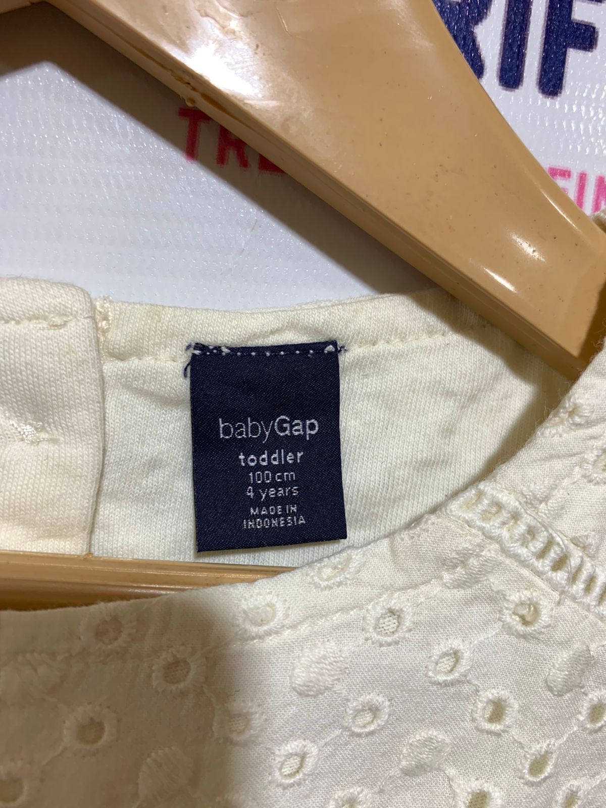 babyGap Toddler Girls Eyelet Embroidered Top - Size 4 Years AB1