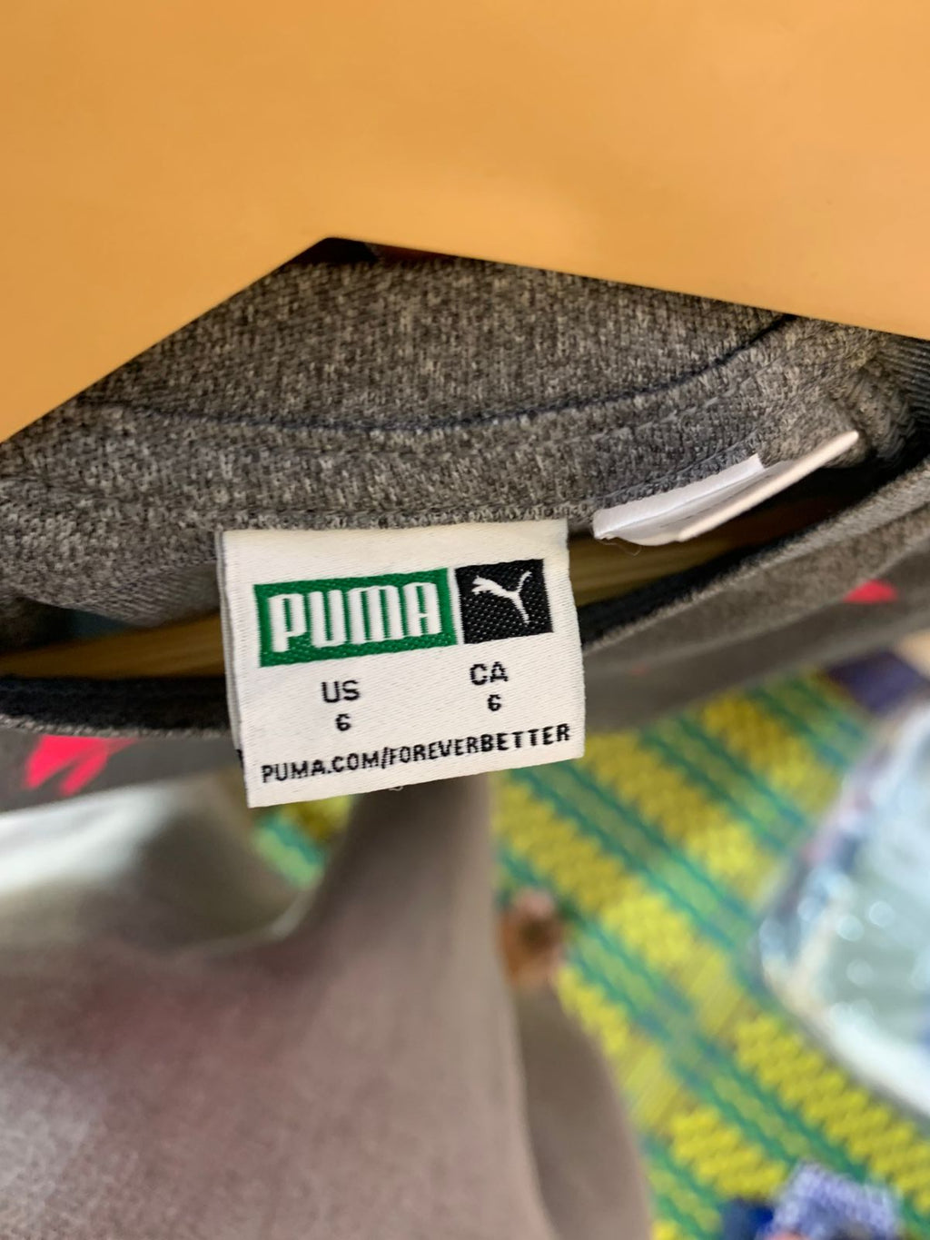 Puma Kids Heather Grey Performance Tee with Neon Pink Logo - Size 6 AB1