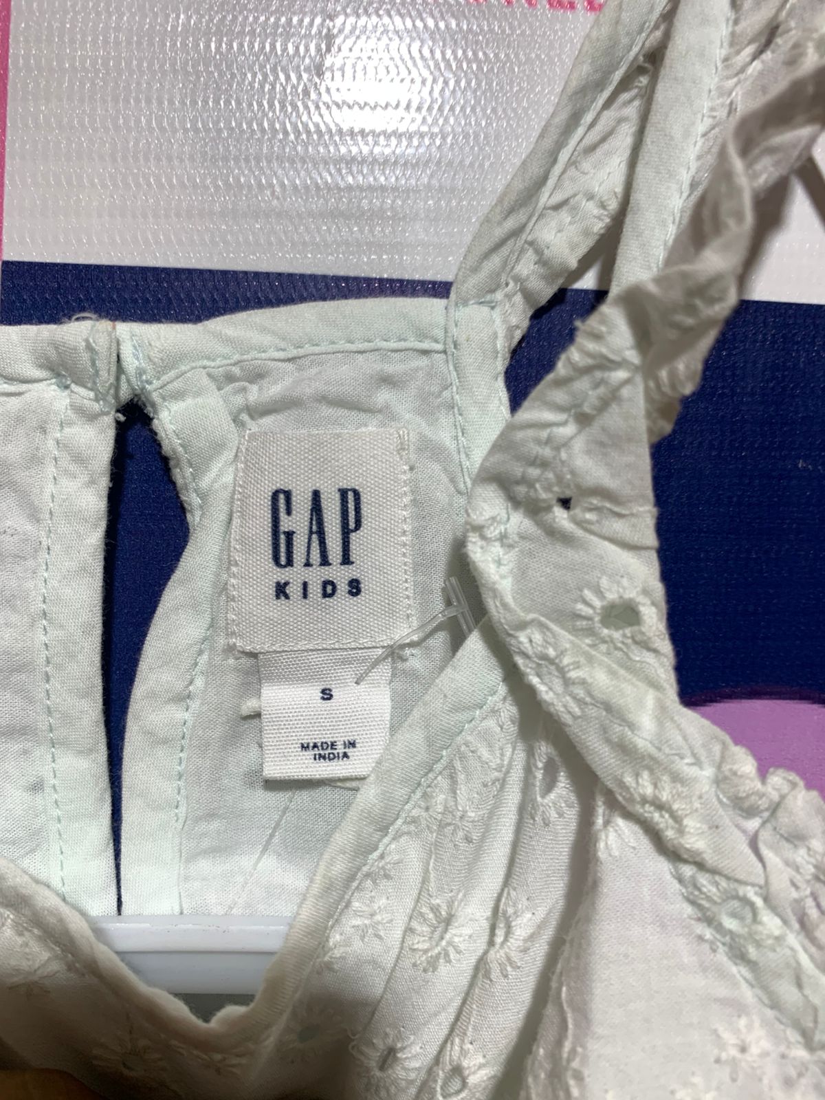 GAP Kids Girls' Pale Mint Eyelet Embroidery Dress - Size S 6 to 7 years AB1