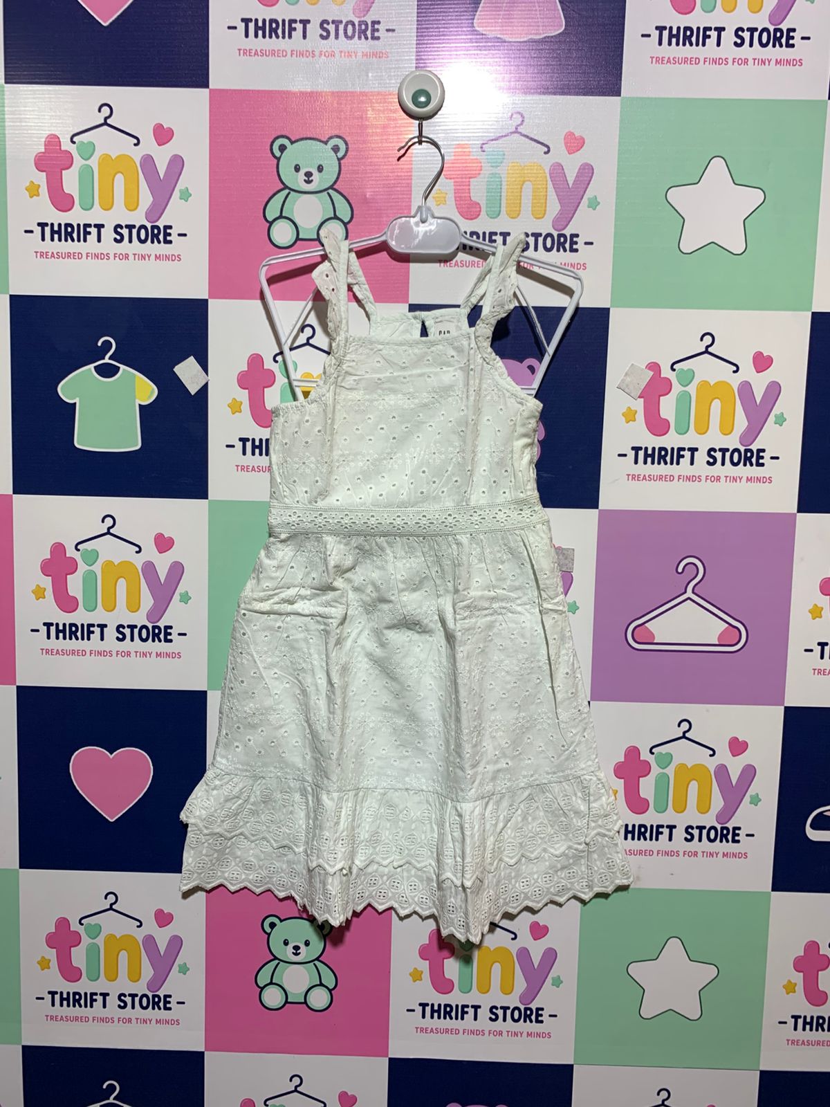 GAP Kids Girls' Pale Mint Eyelet Embroidery Dress - Size S 6 to 7 years AB1
