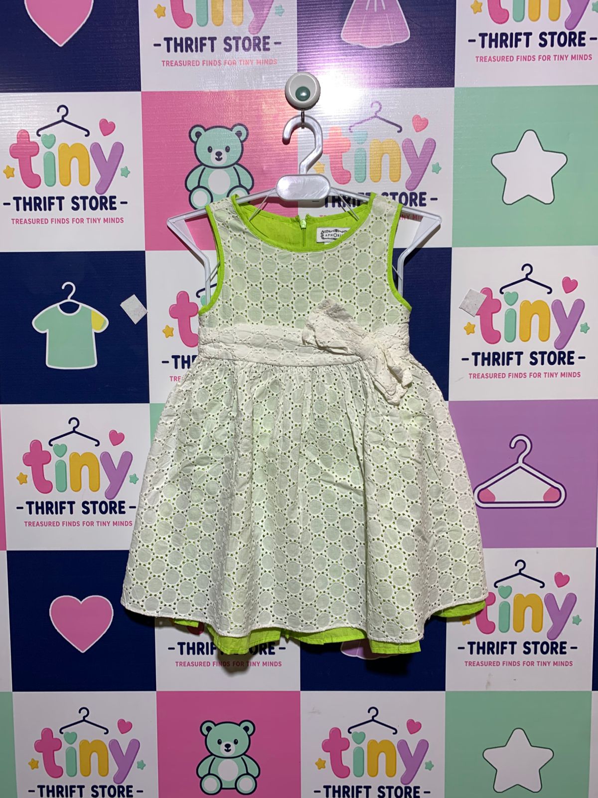 Aphorism Girls' Lime Green & White Eyelet Lace Dress - Size 4-5 Years AB1