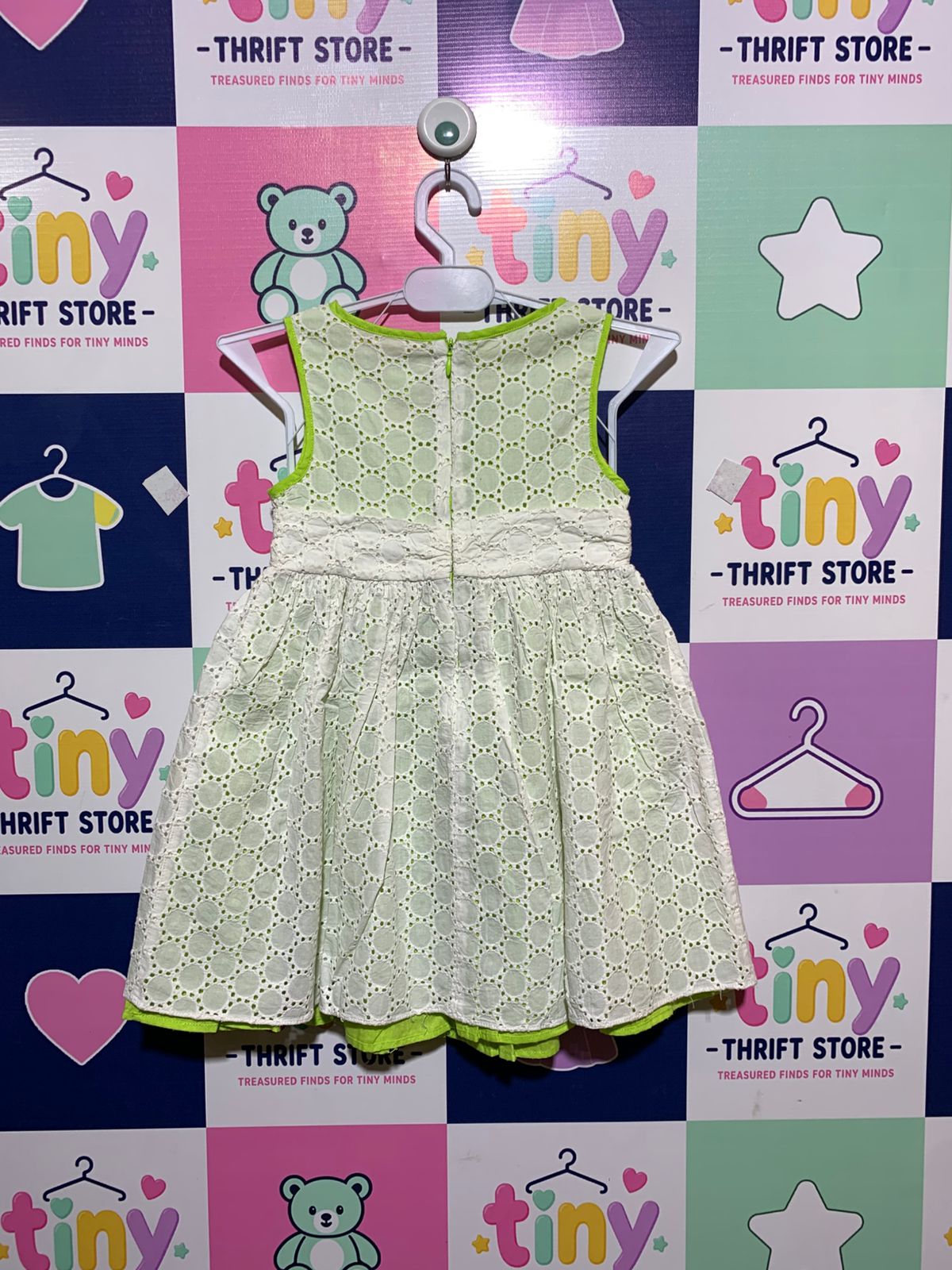 Aphorism Girls' Lime Green & White Eyelet Lace Dress - Size 4-5 Years AB1
