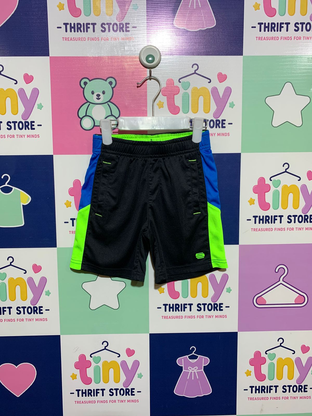 Manguun Mini Boys' "Dry Fast" Color-Block Athletic Shorts - Size 5-6 Years AB1