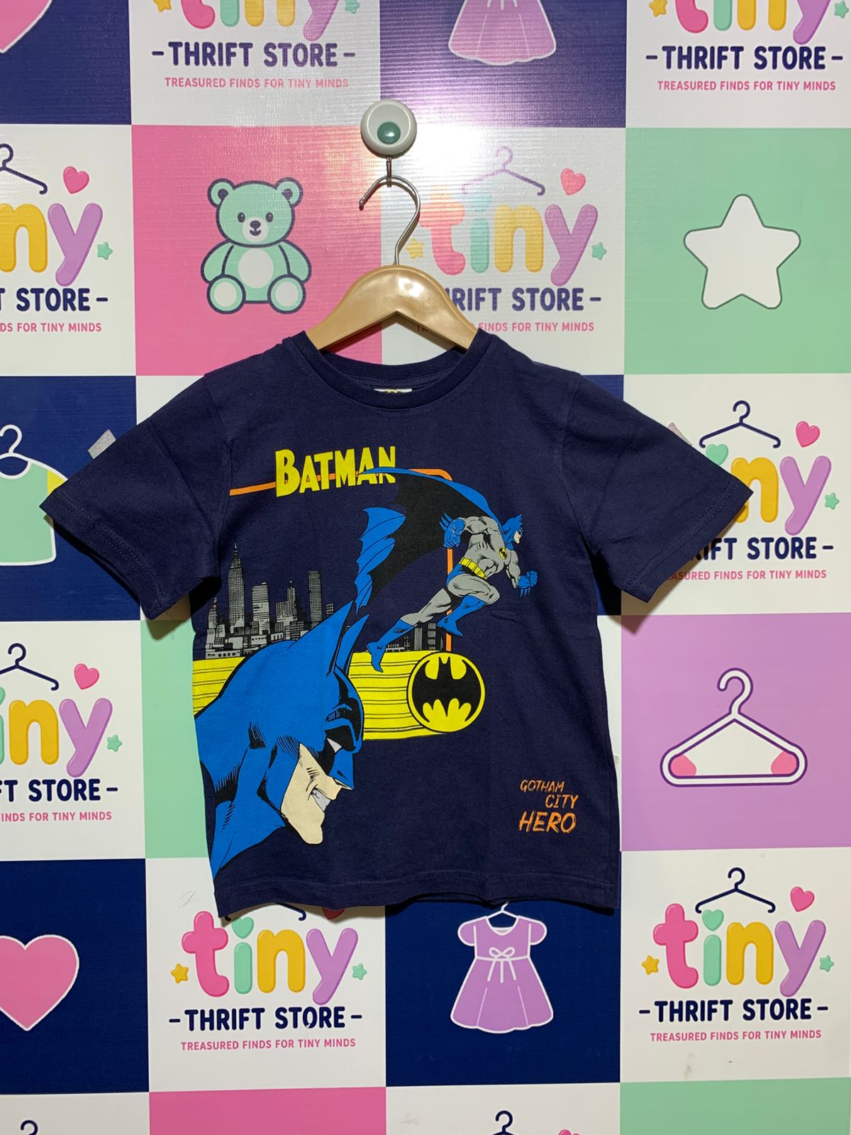 The Very Group Boys Navy Blue "Batman Gotham City Hero" Graphic Tee - Size Estimated Age 6-7 Years AB1