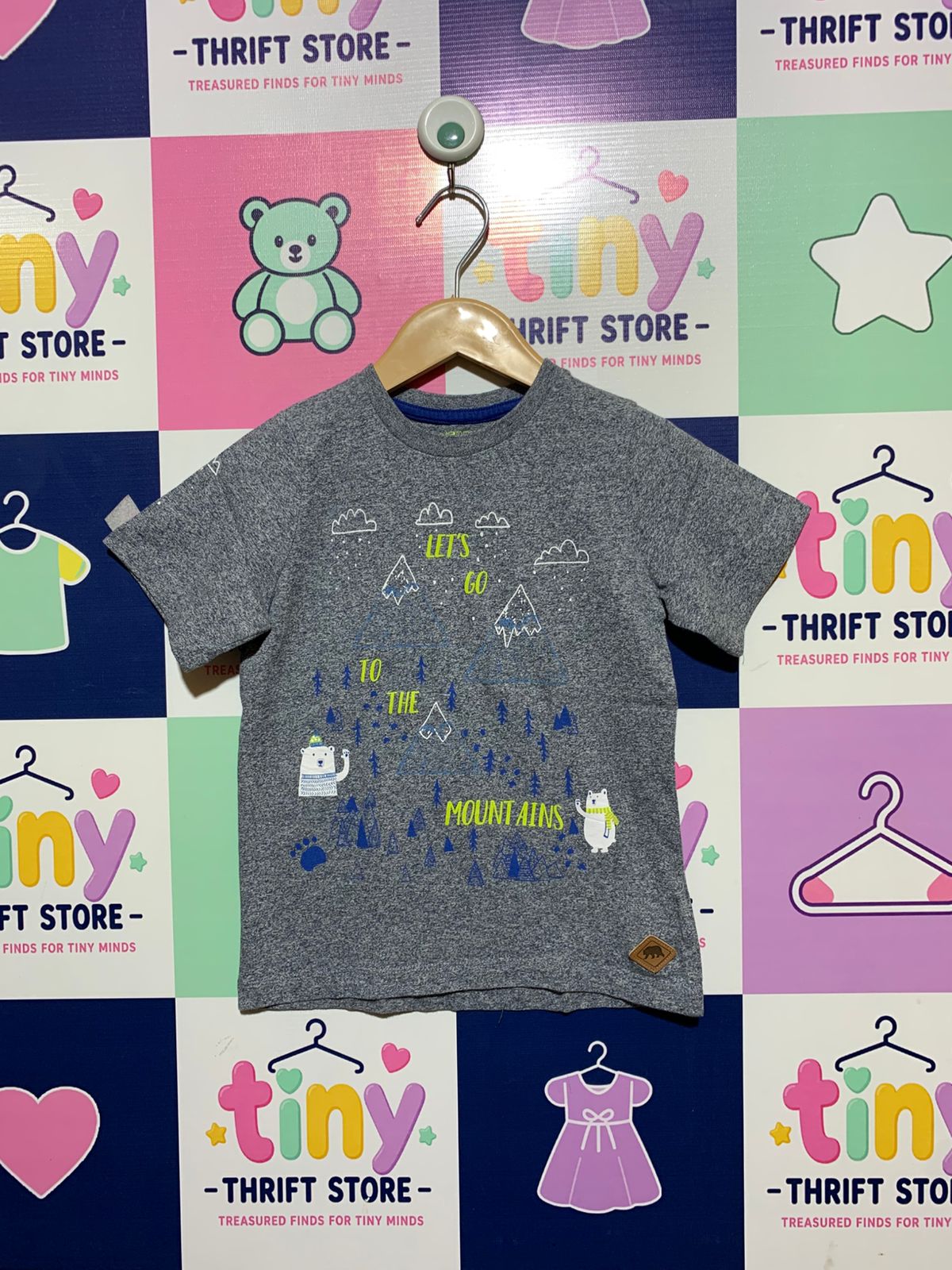 Mothercare Boys "Let's Go To The Mountains" Graphic T-Shirt - Size 5-6Y (Estimated 5-6 Years) AB1