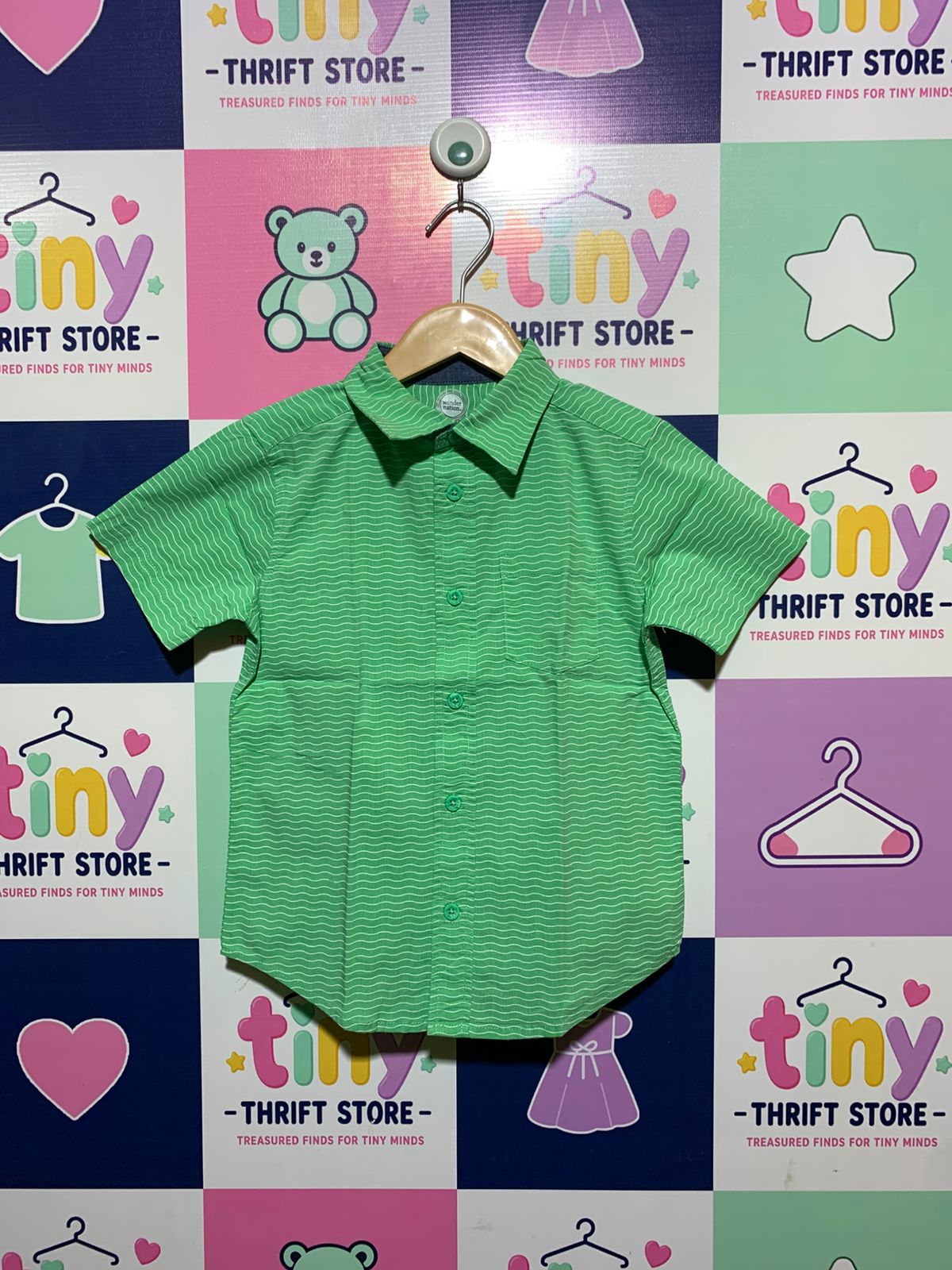 Wonder Nation Boys Green & White Wavy Stripe Short Sleeve Button-Down Shirt - Size 4-5 AB1
