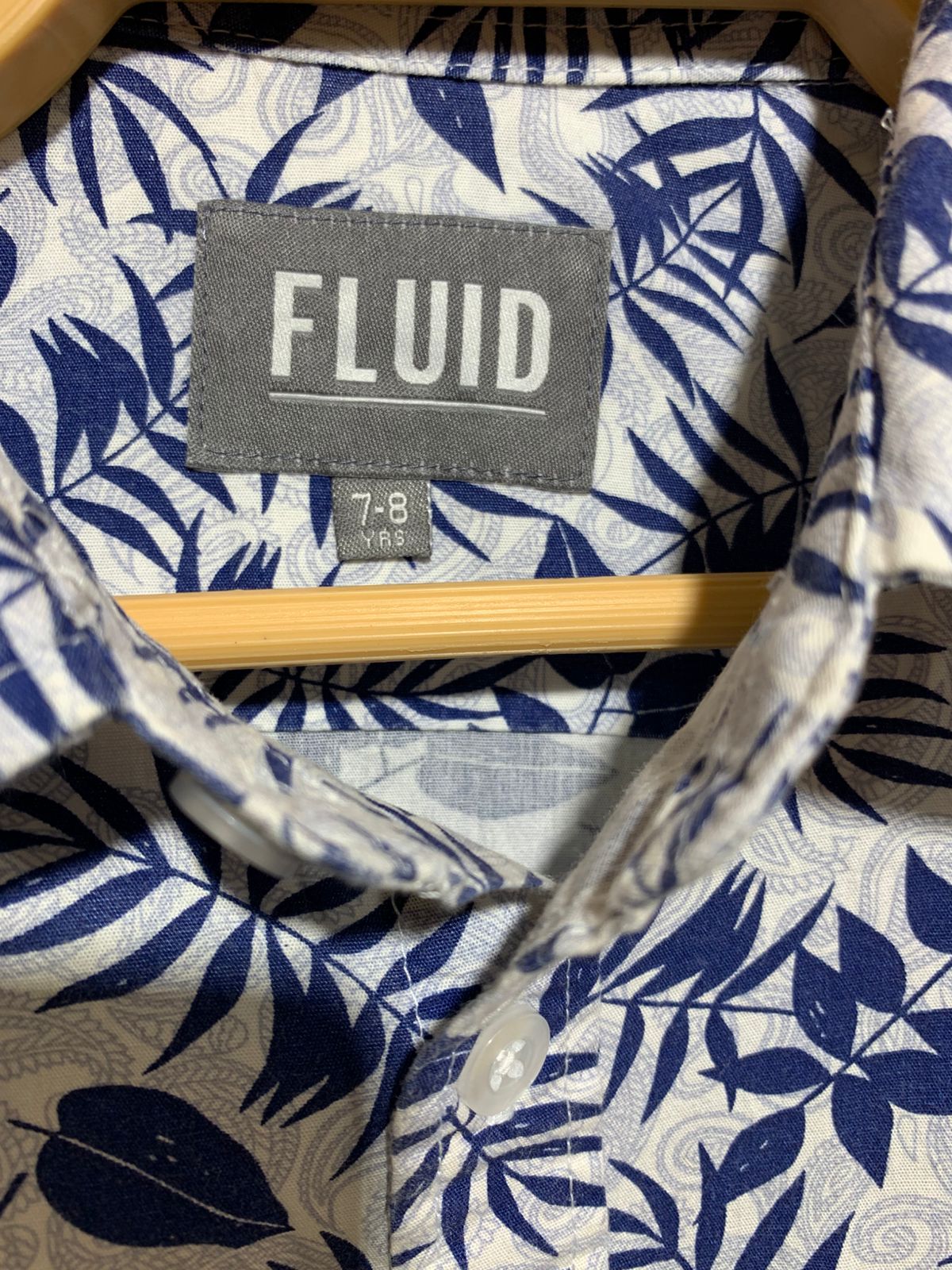 Fluid Boys White & Navy "Botanical Fern" Short Sleeve Button-Down - Size 7-8 Years AB1