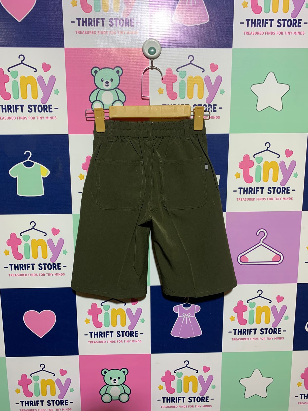 Boys Olive Green "Active Performance" Stretch Adventure Shorts - Size Estimated Age 9–10 Years AB1
