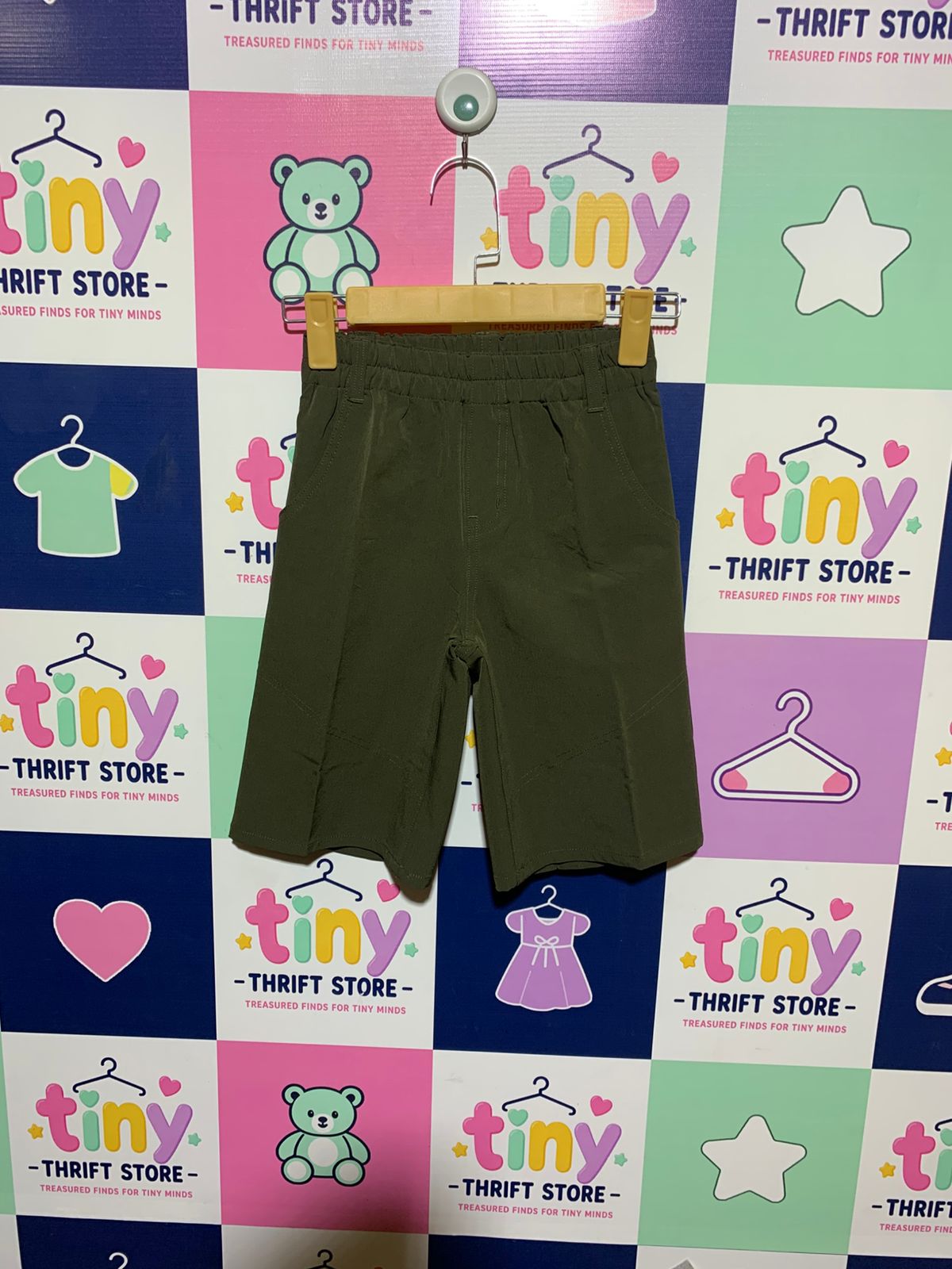 Boys Olive Green "Active Performance" Stretch Adventure Shorts - Size Estimated Age 9–10 Years AB1