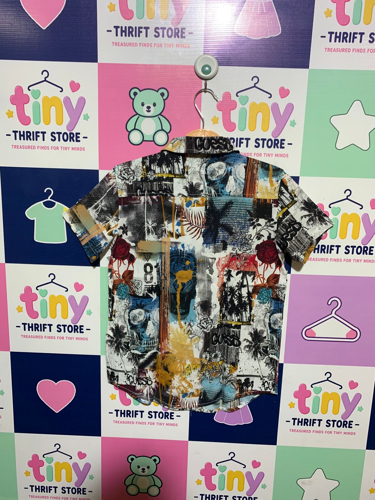 GUESS Boys Multicolor "Street Art & Palm" Graphic Short Sleeve Button-Down Shirt - Size Estimated Age 10 Years AB1