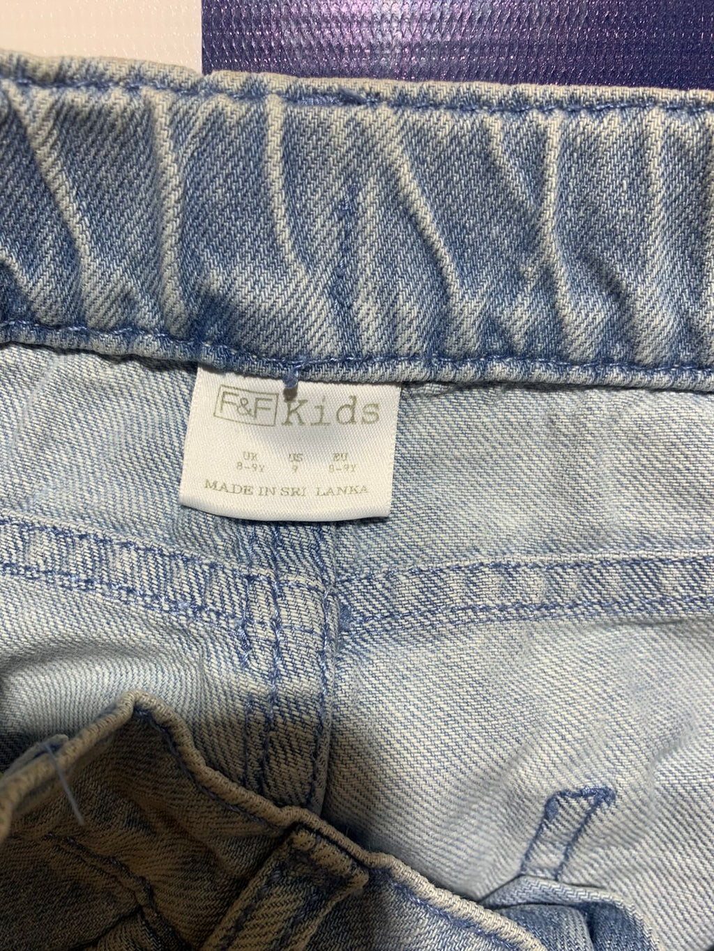 F&F Kids Girls Light Wash Denim Shorts with Iridescent Teal Sequins - Size Estimated Age 8-9 Years AB1