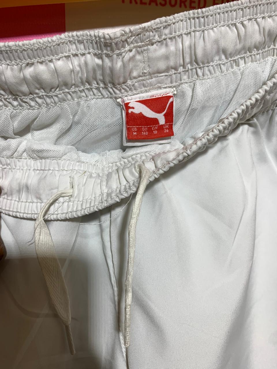 Puma Boys White Lightweight Athletic Quarter-Length Shorts - Size Medium (Estimated Age 10-12Y) AB1