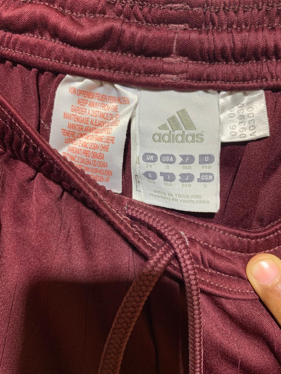 Adidas Boys Maroon FC Bayern Munich ClimaCool Athletic Shorts - Size Estimated Age 9-10Y AB1