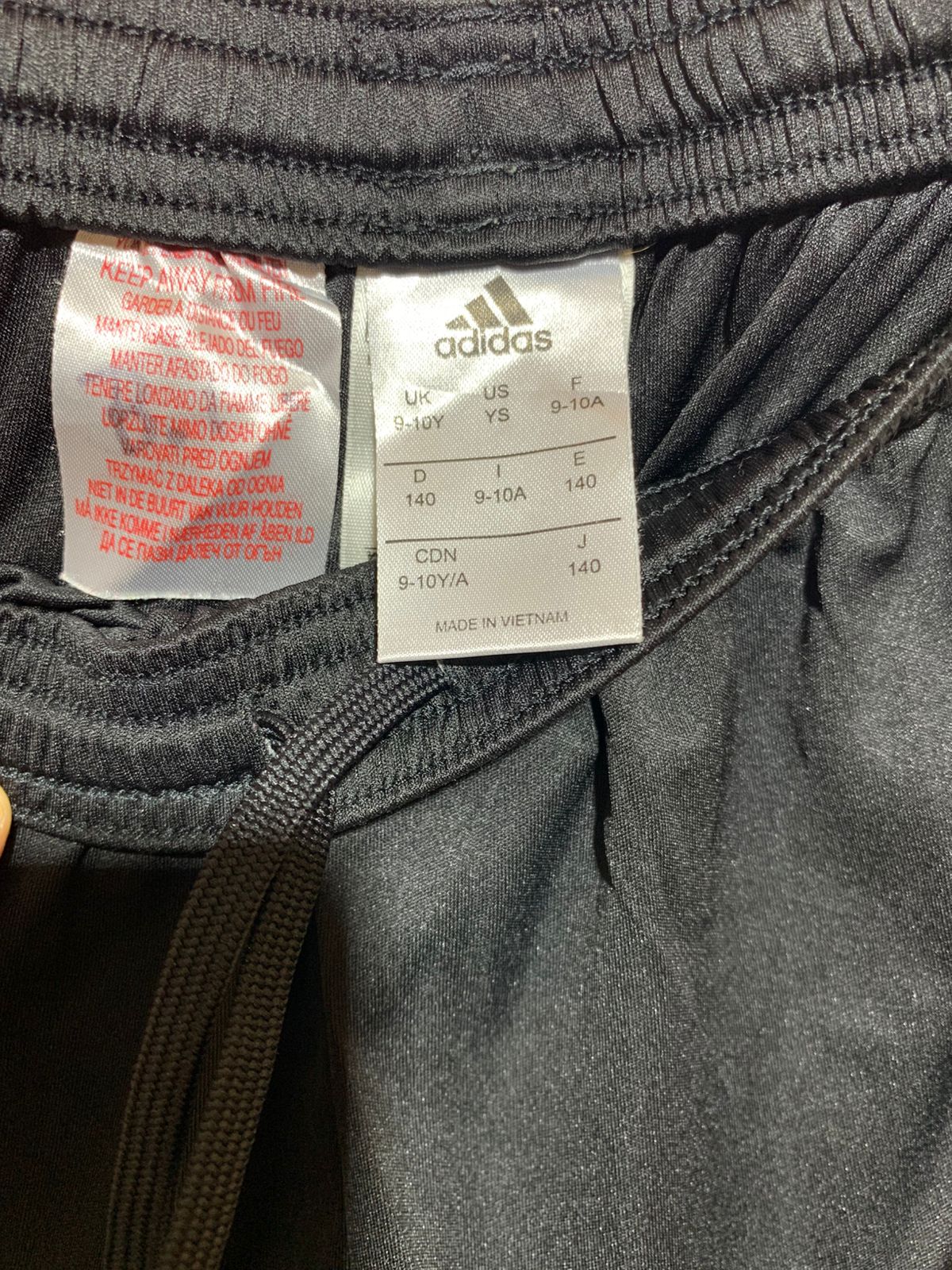 Adidas Boys Black Core Performance 3-Stripe Active Shorts - Size Estimated Age 9-10 Years AB1