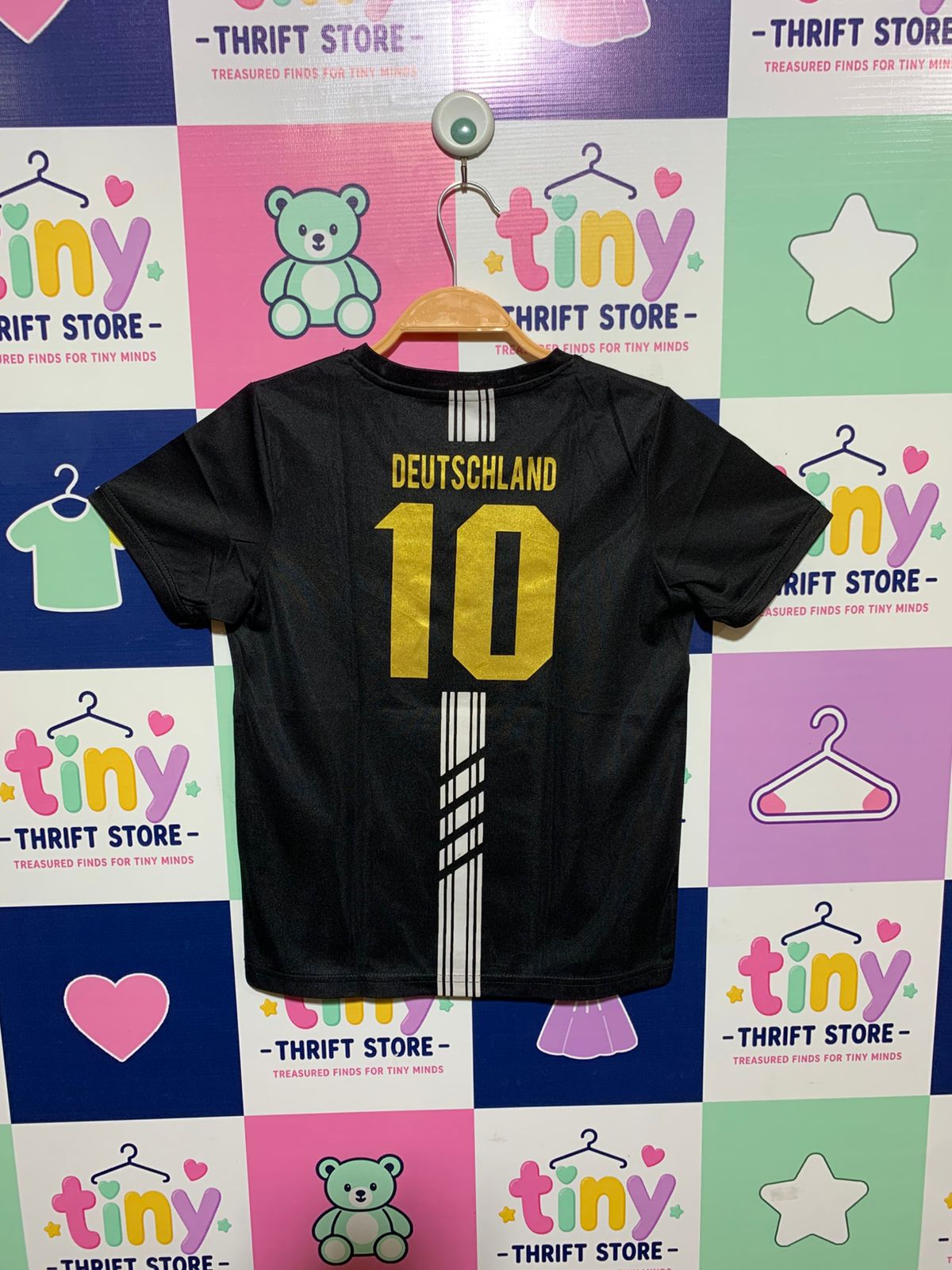 Deutschland Boys Black "10" Graphic Short Sleeve Sports Jersey - Size Estimated Age 8-10 Years AB1