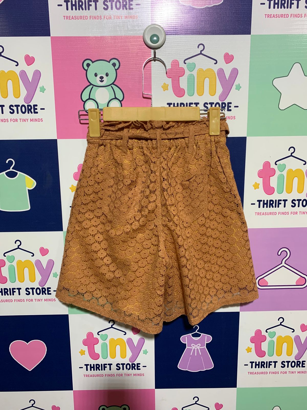 Ank Girls Mustard Yellow Floral Lace Paperbag Shorts with Matching Tie Belt - Size Estimated Age 10 Years AB1