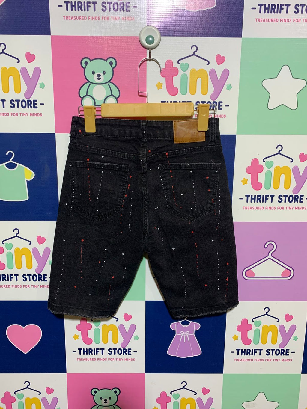 Waimea Boys "Skinny Fit" Black Distressed Denim Shorts with Paint Splatter - Size Estimated Age 10 Years AB1