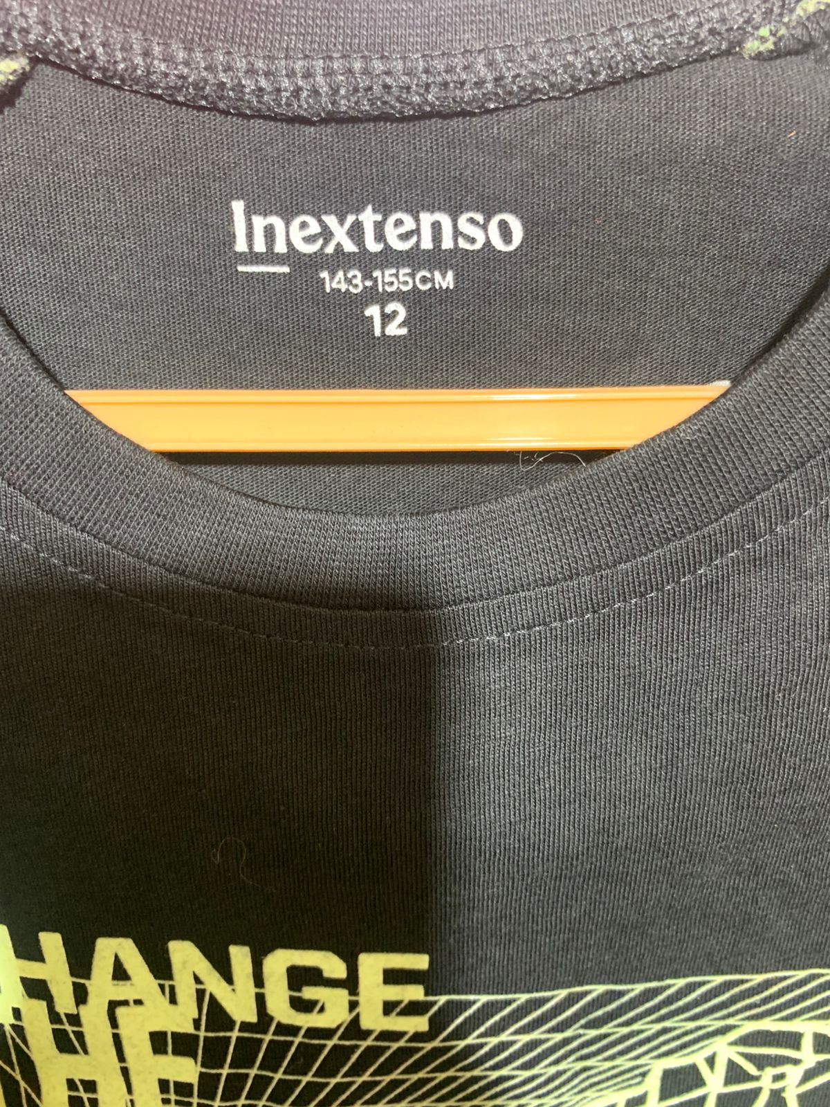 Inextenso Boys Black & Camo "Change The Reality" T-Rex Raglan Tee - Size Estimated Age 12 Years AB1