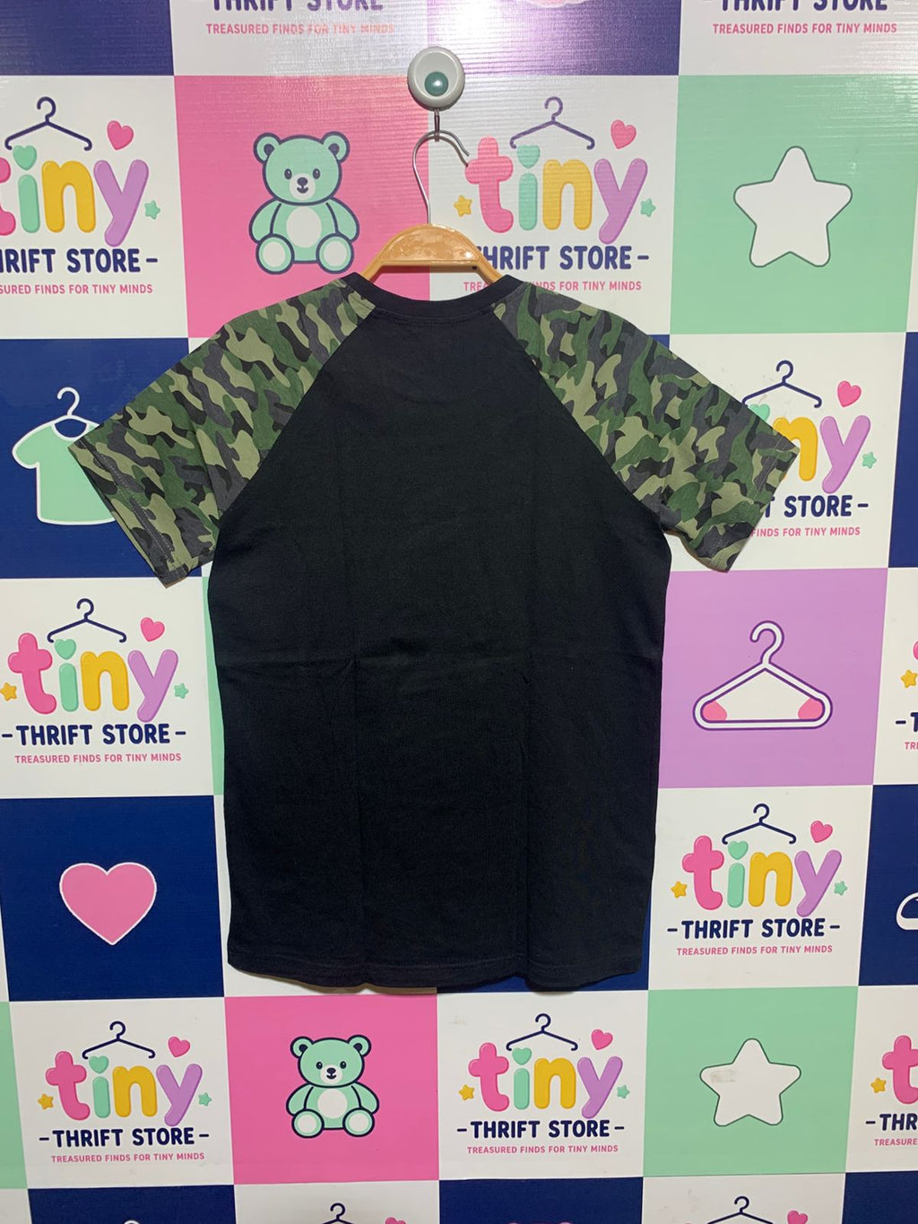 Inextenso Boys Black & Camo "Change The Reality" T-Rex Raglan Tee - Size Estimated Age 12 Years AB1