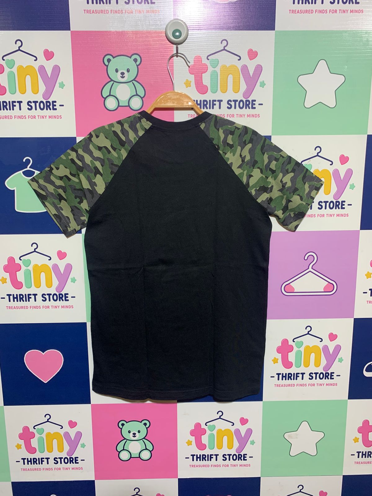 Inextenso Boys Black & Camo "Change The Reality" T-Rex Raglan Tee - Size Estimated Age 12 Years AB1