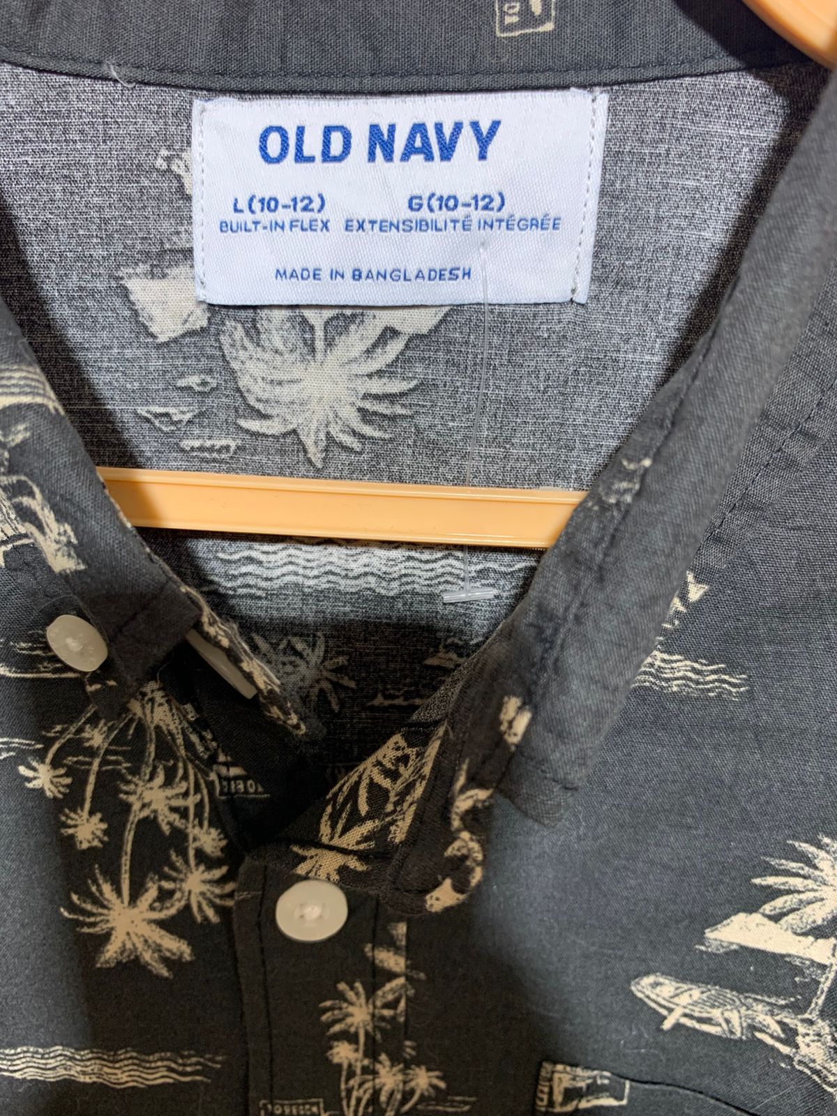Old Navy Boys Charcoal Grey "Surf Shop & Tropical" Graphic Short Sleeve Shirt - Size Estimated Age 10-12Y AB1