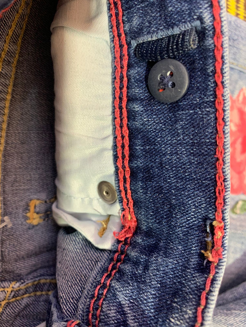 Jordache Girls Medium Wash Floral Embroidered Frayed Denim Shorts – Size 12 (Est. Age 9-10Y) AB1