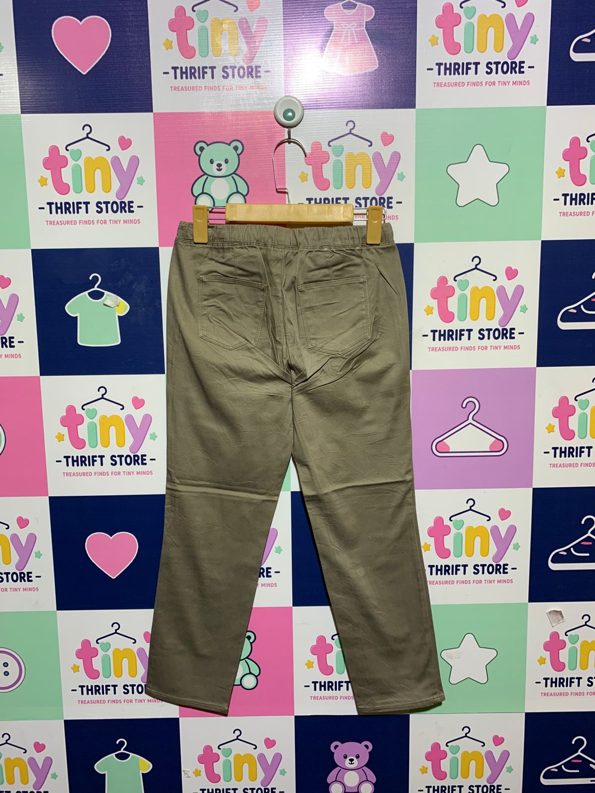 UNIQLO Women's Khaki Ultra Stretch Cropped Leggings Pants – Size S Estimated Age 11 to 12 Years / Petite Adult AB1
