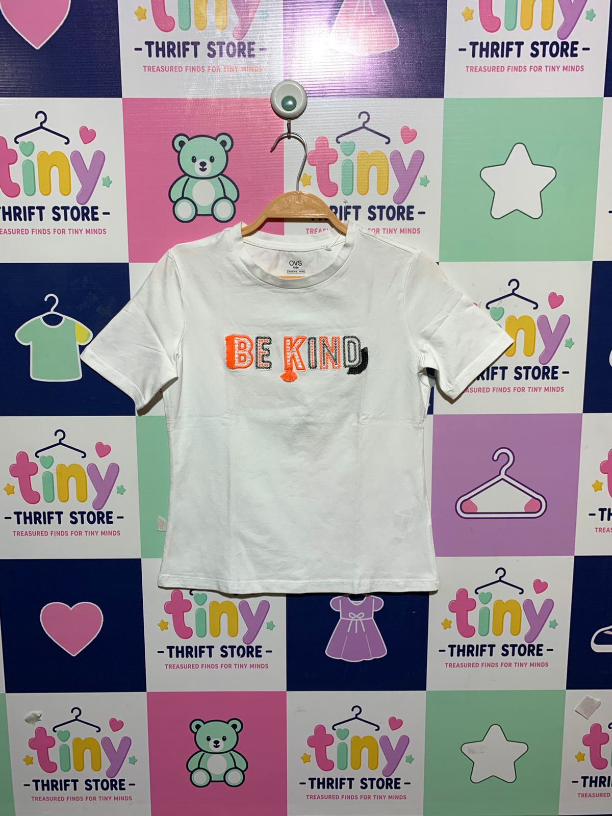 OVS Kids Girls White "BE KIND" Mixed-Media Embellished Graphic Tee - Size Estimated Age 11-12 Years AB1