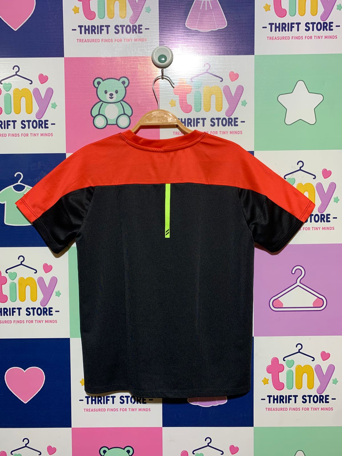 H&M Sport Boys Black and Orange Quick-Dry Athletic Tee - Size Estimated Age 10-12 Years AB1