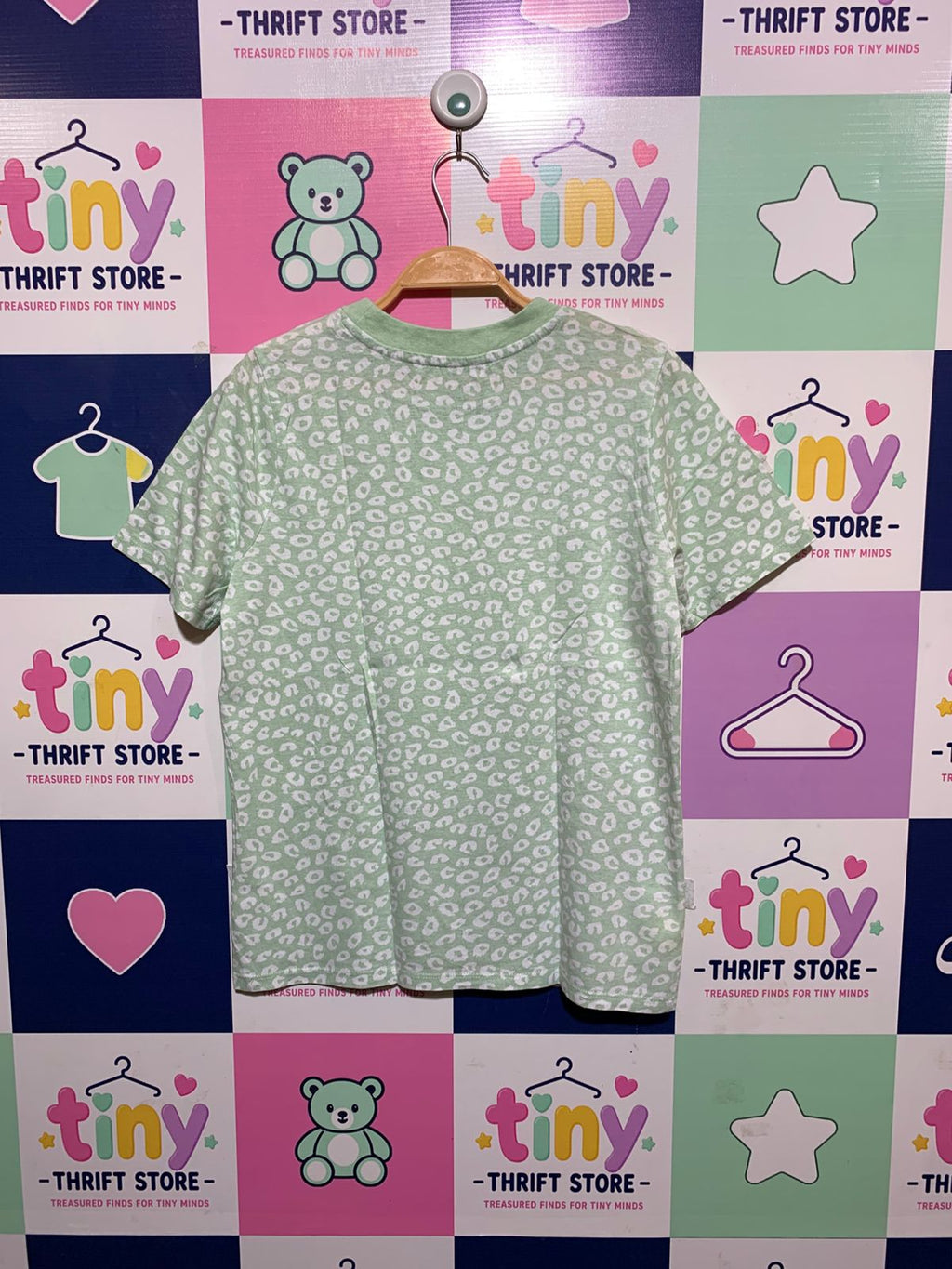 Primark Cares Girls Sage Green Animal Print Relaxed Fit Tee - Size 2XS Estimated Age 10-12 Years AB1