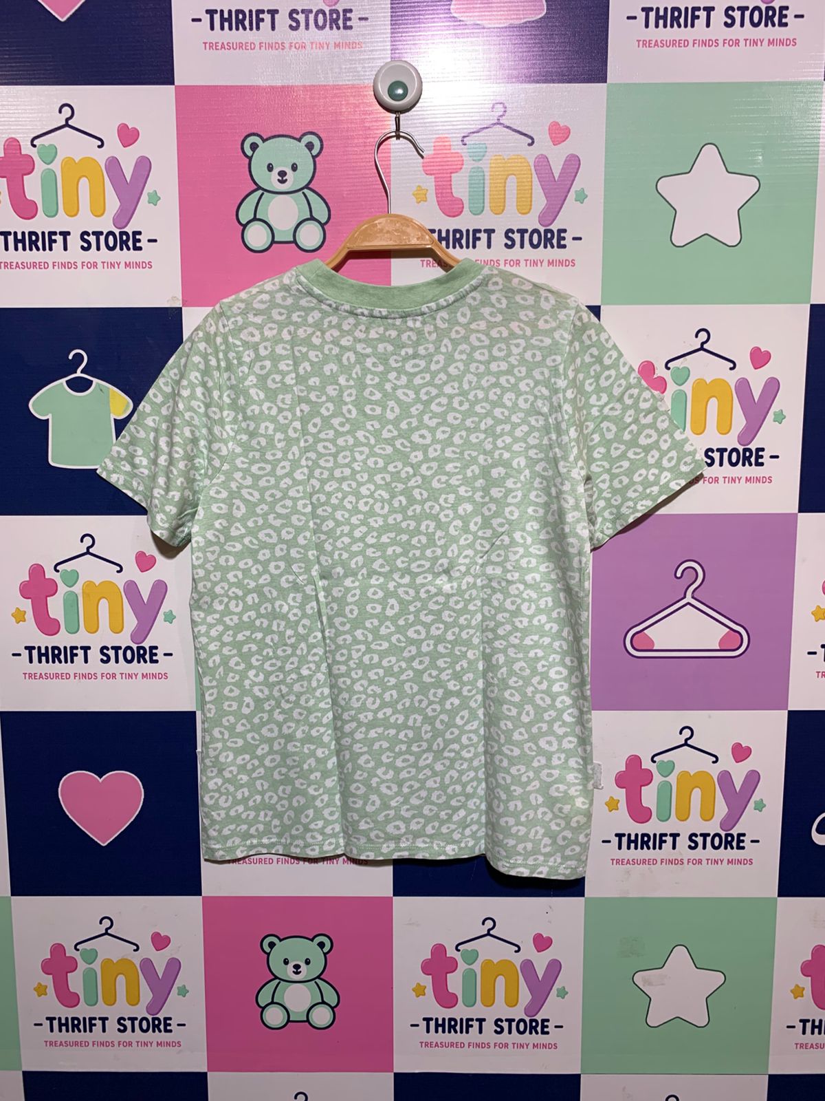 Primark Cares Girls Sage Green Animal Print Relaxed Fit Tee - Size 2XS Estimated Age 10-12 Years AB1